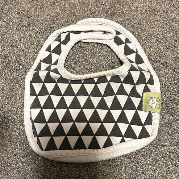 “KeaBabies” Stylish Gray and White Baby Bib Set of 8 - Picture 4 of 10